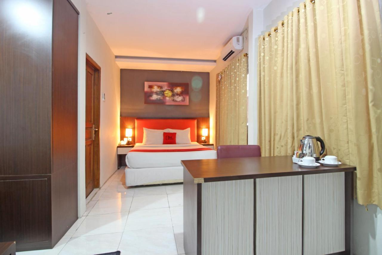 Reddoorz Plus Near Keraton Solo Exterior photo